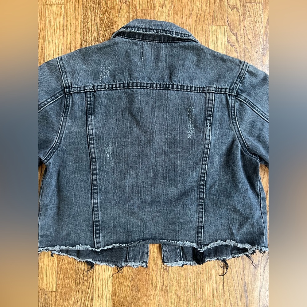 Cropped Denim Jacket - Picture 5 of 5